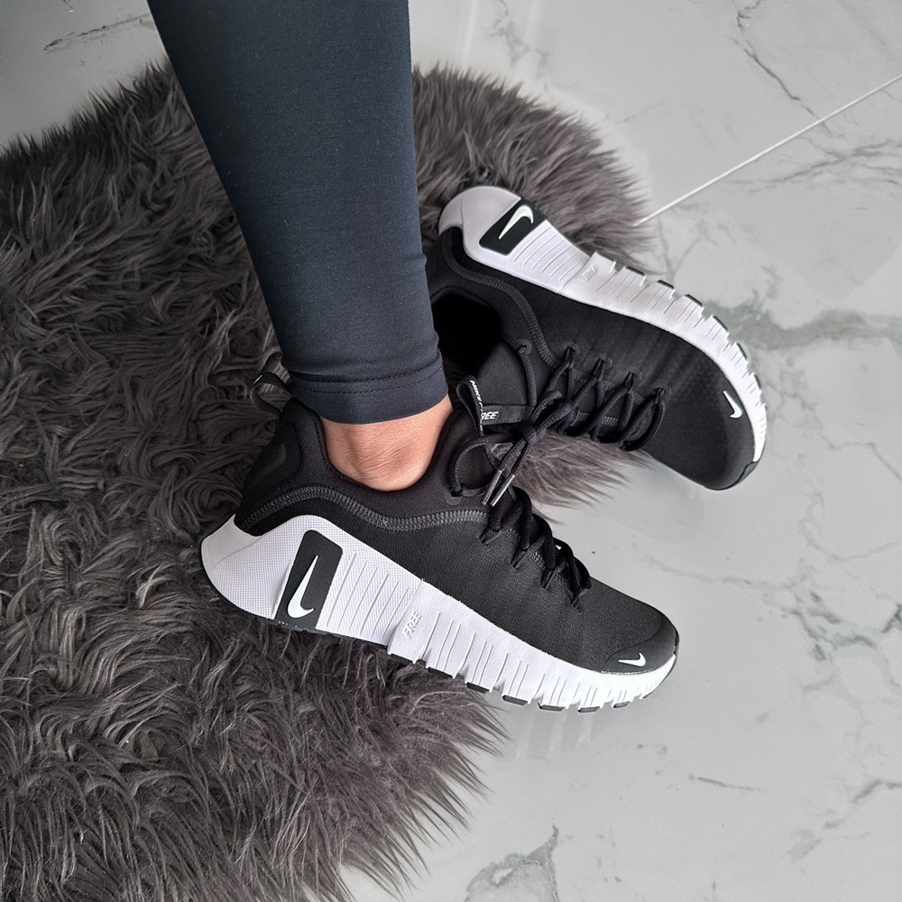 Nike Black and White Athletic Shoes